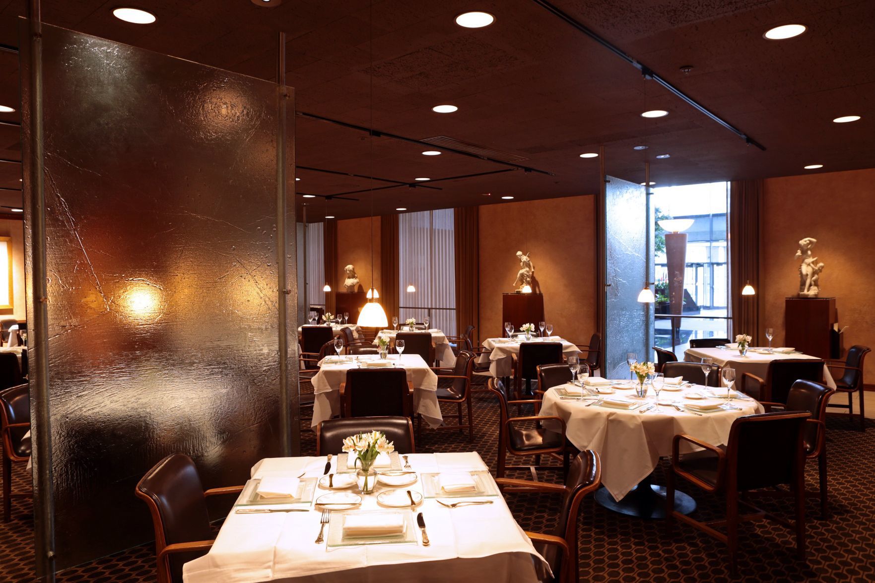 Semifinalist | Outstanding Service - Tony's